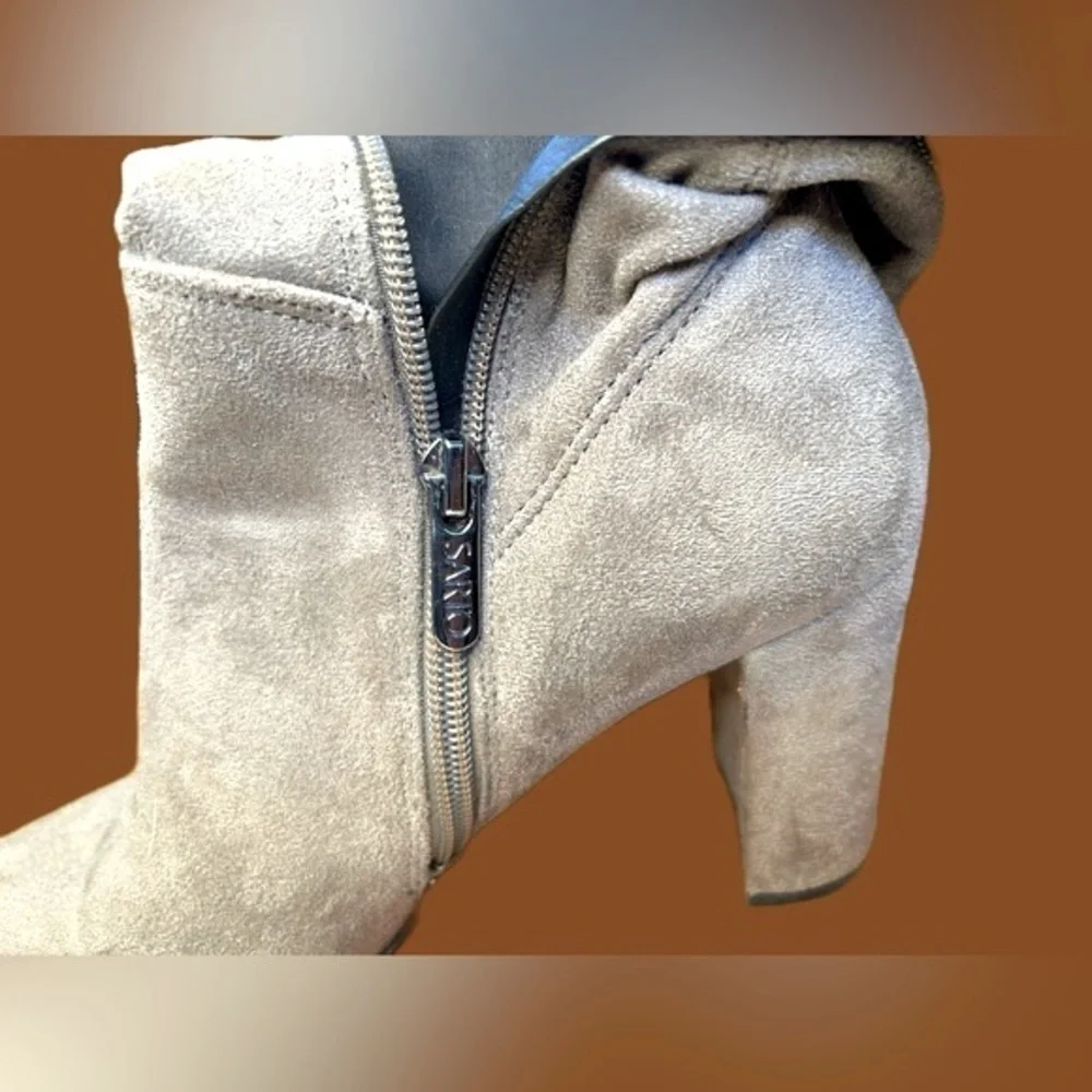 Franco Sarto Gray Faux Suede Flavia Over the Knee Boots w/ Chunky 3” Heel 7 1/2M